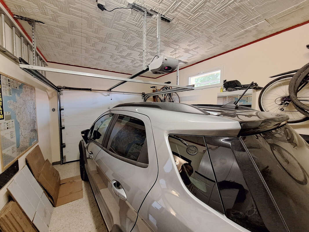 Maison à SAINT-CYPRIEN