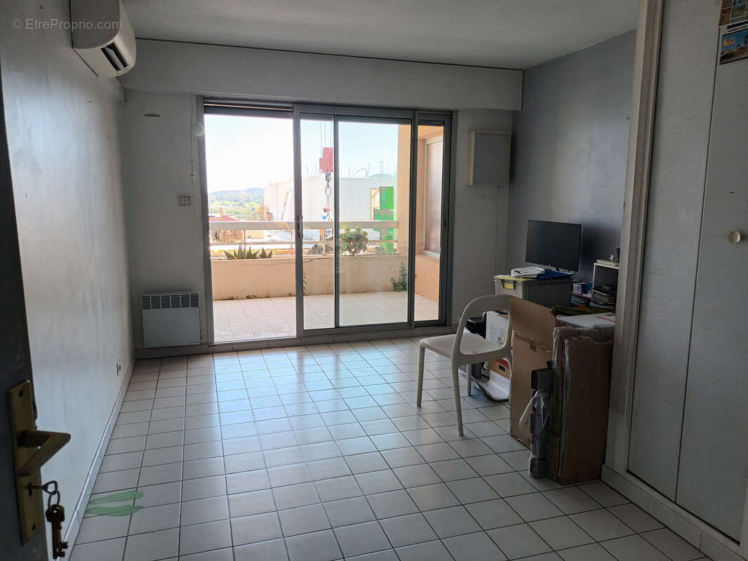 Appartement à BORMES-LES-MIMOSAS