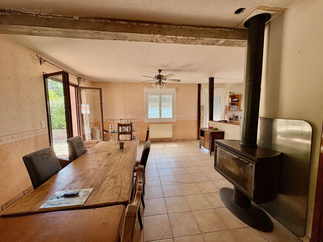 Maison à FRAHIER-ET-CHATEBIER