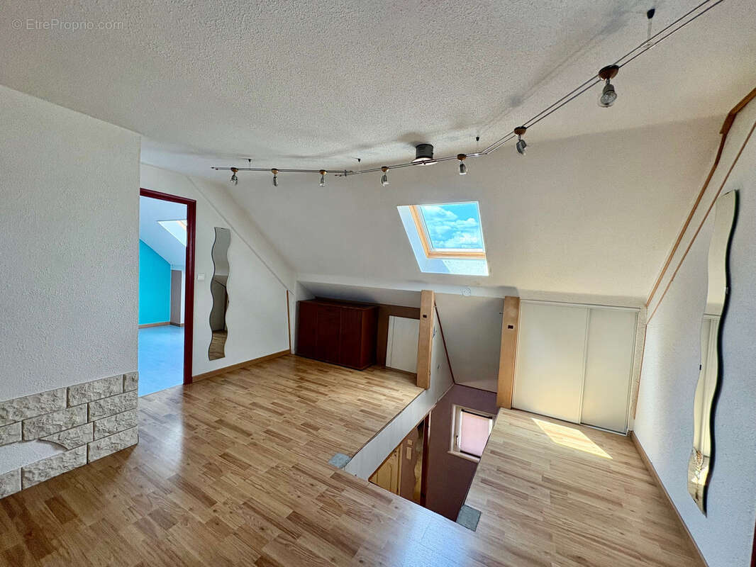 Maison à FRAHIER-ET-CHATEBIER