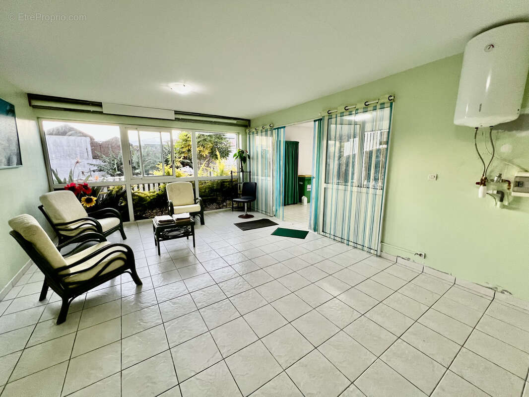 Maison à PETITE-ILE