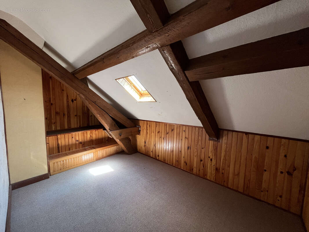 Appartement à THAON-LES-VOSGES