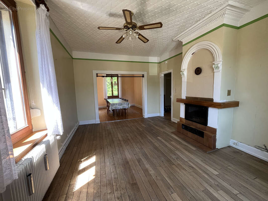 Appartement à THAON-LES-VOSGES