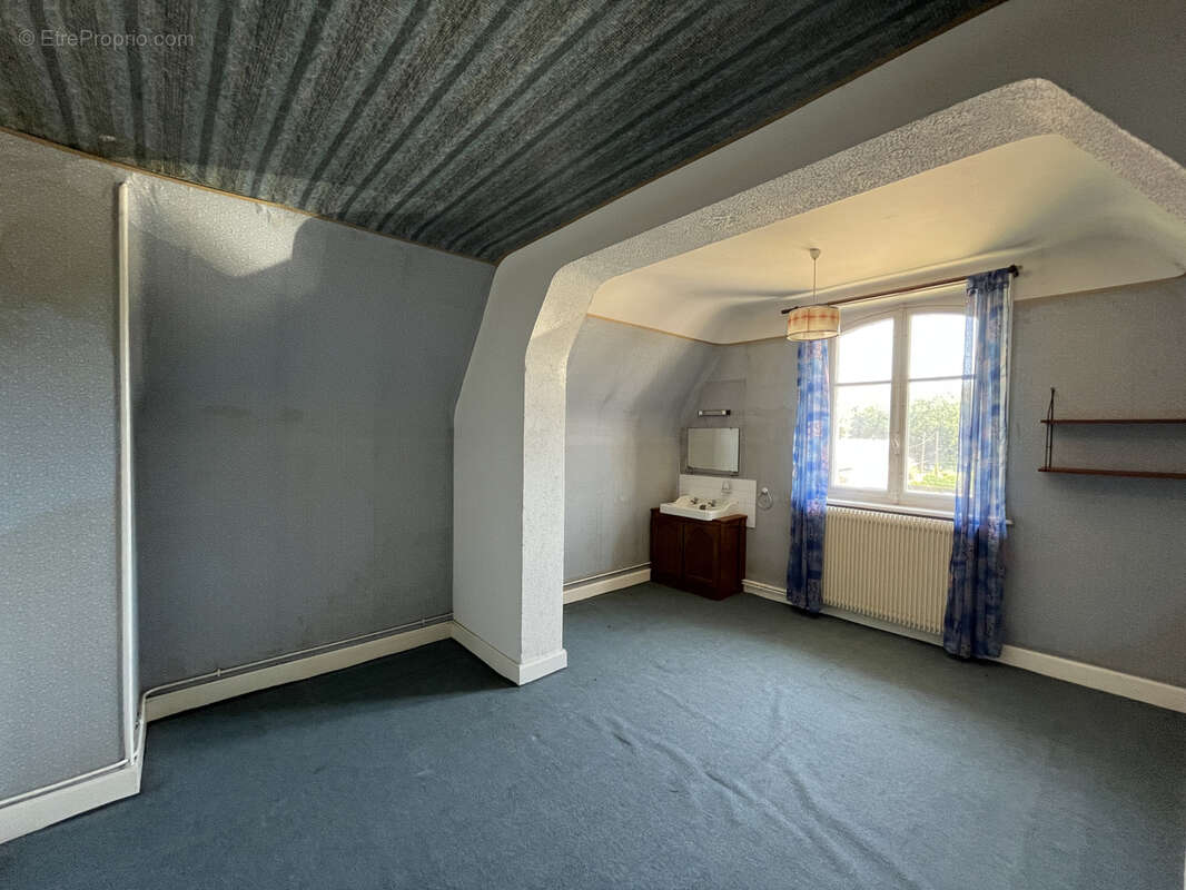 Appartement à THAON-LES-VOSGES