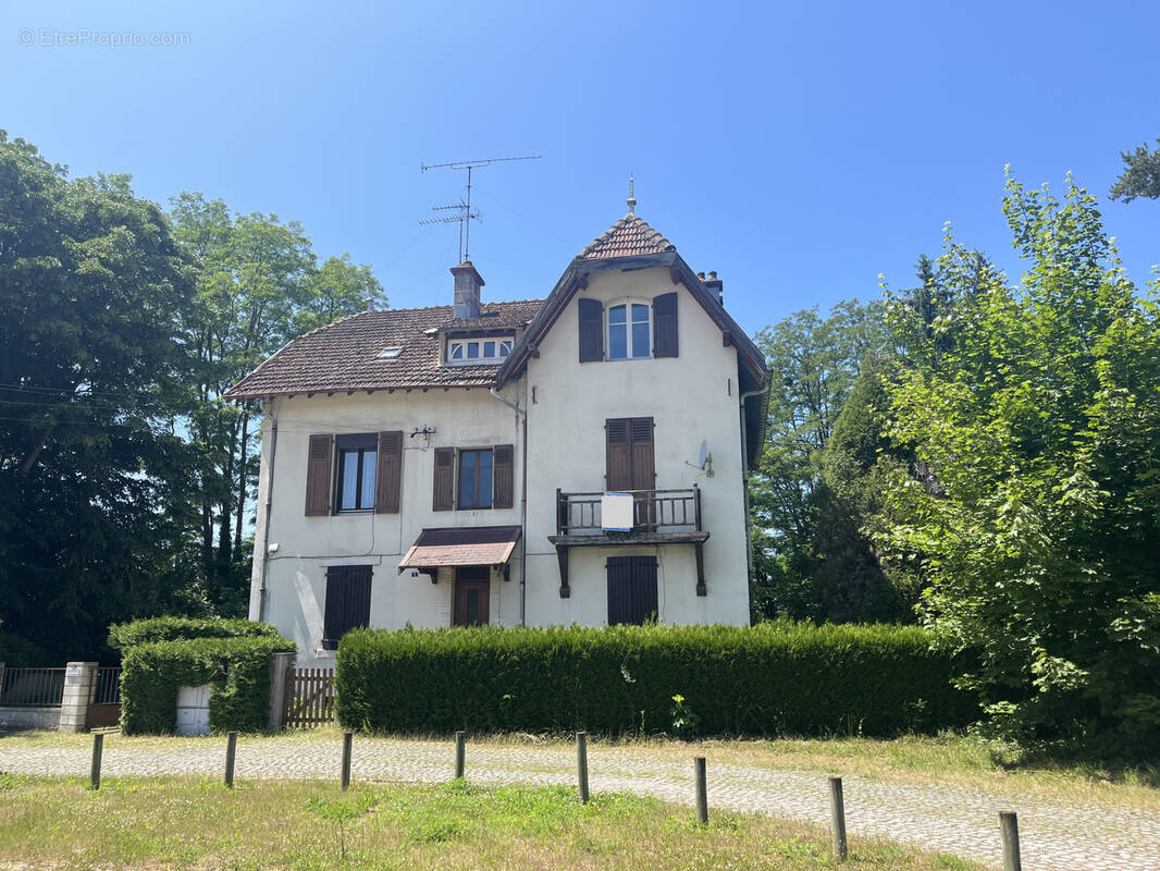 Appartement à THAON-LES-VOSGES