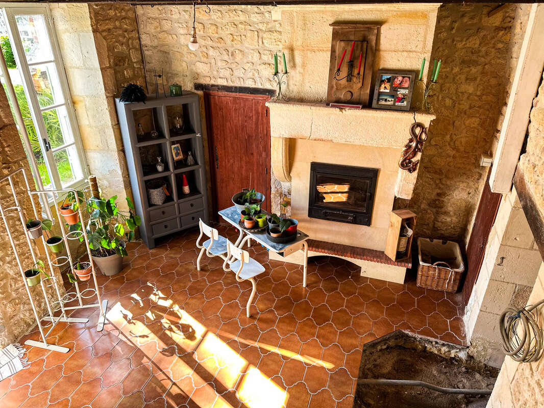 Maison à VILLARS-EN-PONS