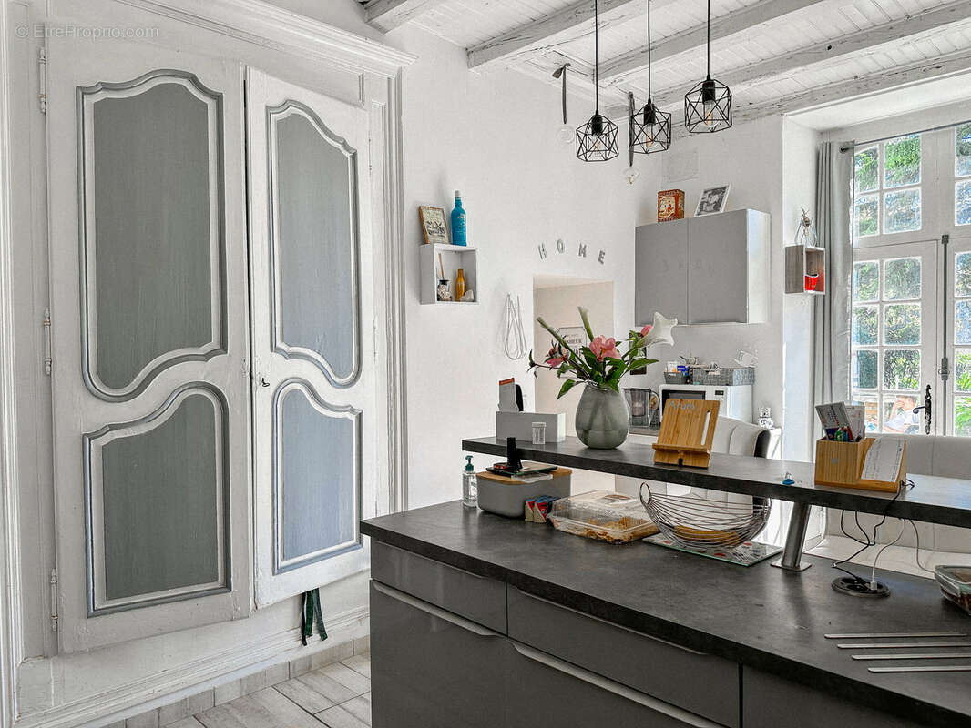 Maison à VILLARS-EN-PONS