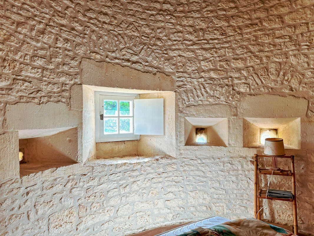 Maison à VILLARS-EN-PONS