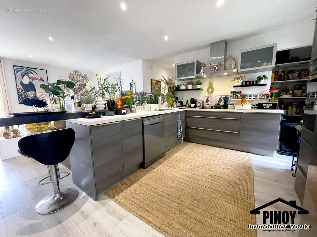 Maison à LORREZ-LE-BOCAGE-PREAUX