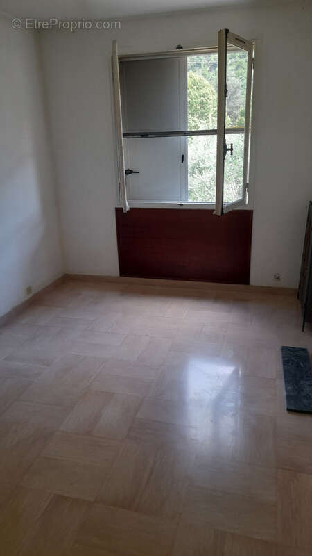 Appartement à BREIL-SUR-ROYA