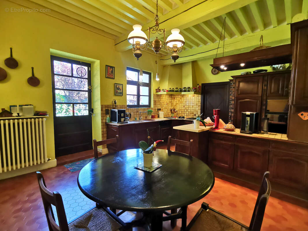 Maison à SAINT-JEAN-DE-BOURNAY