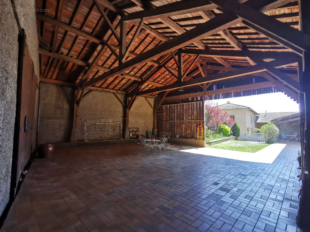 Maison à SAINT-JEAN-DE-BOURNAY