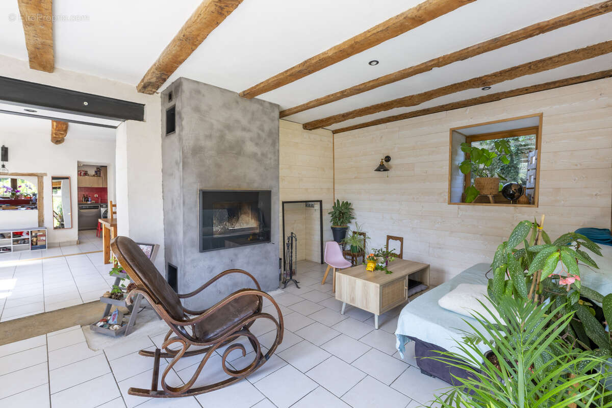 Maison à VEYRINS-THUELLIN