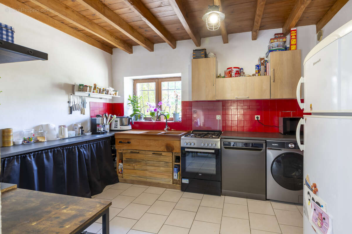 Maison à VEYRINS-THUELLIN