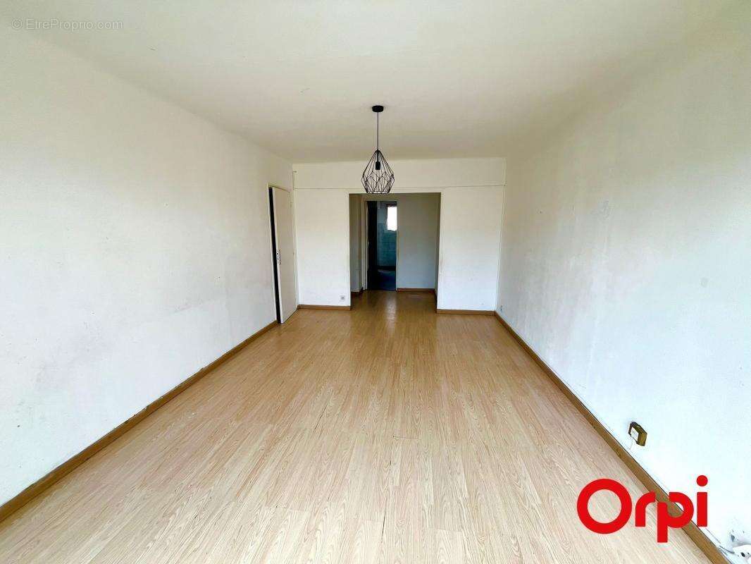 Appartement à MARSEILLE-11E