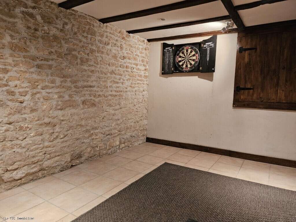 Maison à CHAMPAGNE-MOUTON