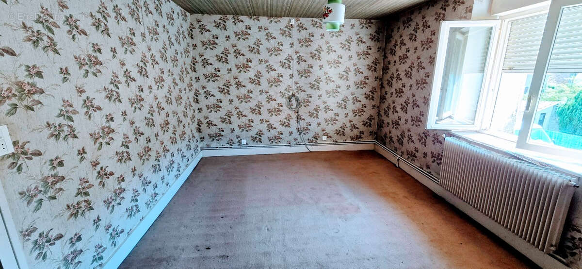 Maison à MIREBEAU-SUR-BEZE