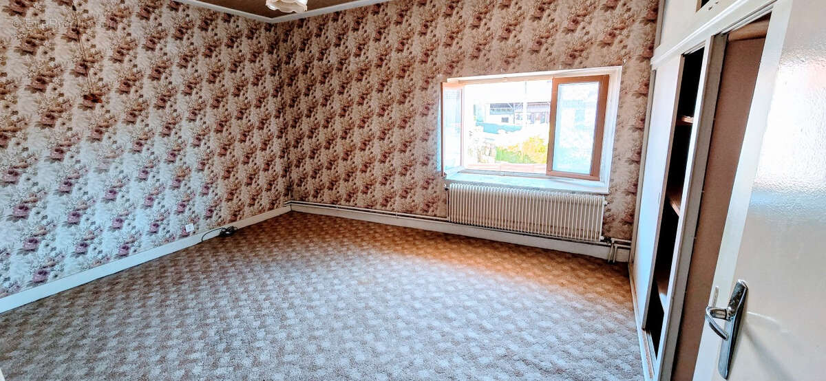 Maison à MIREBEAU-SUR-BEZE