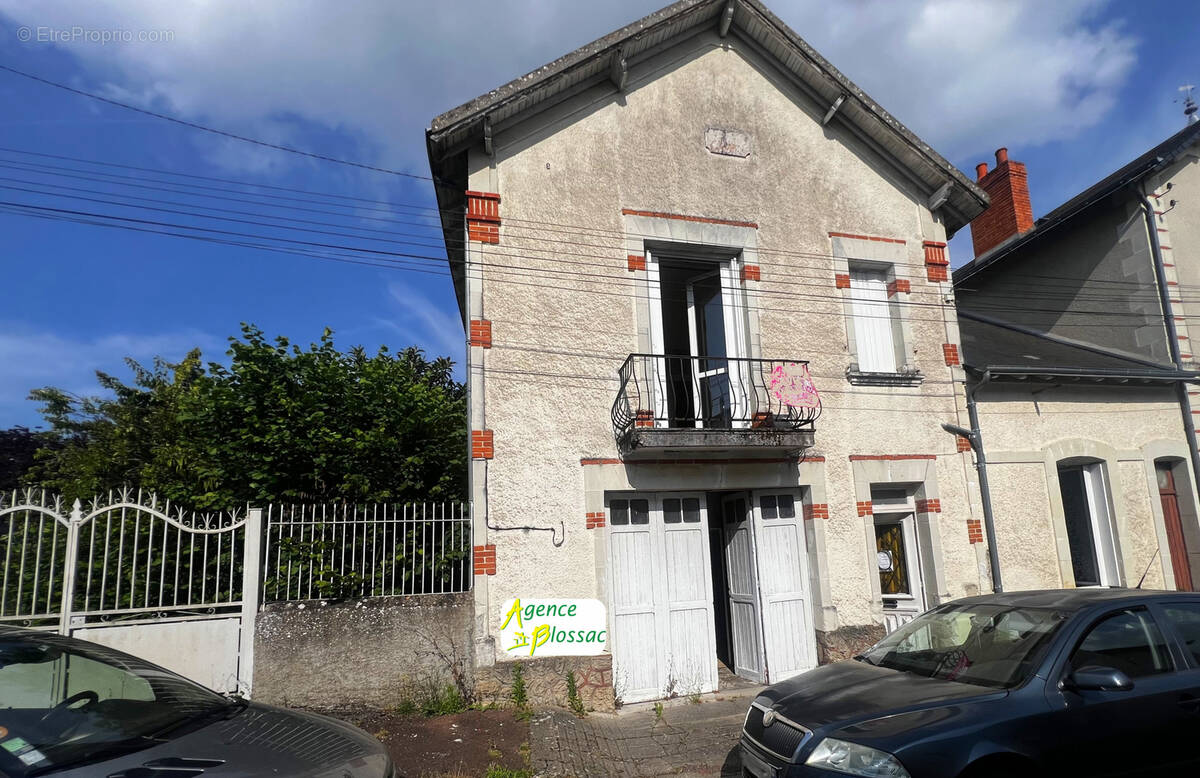 Maison à CHATELLERAULT