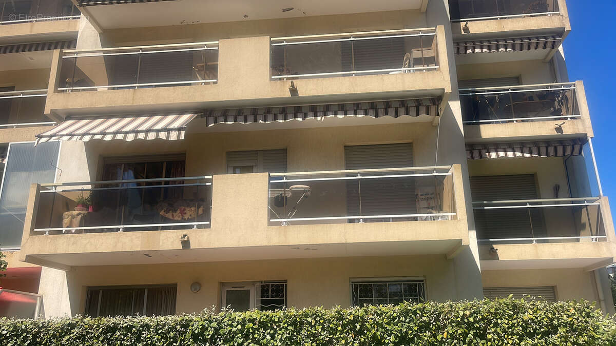 Appartement à FREJUS