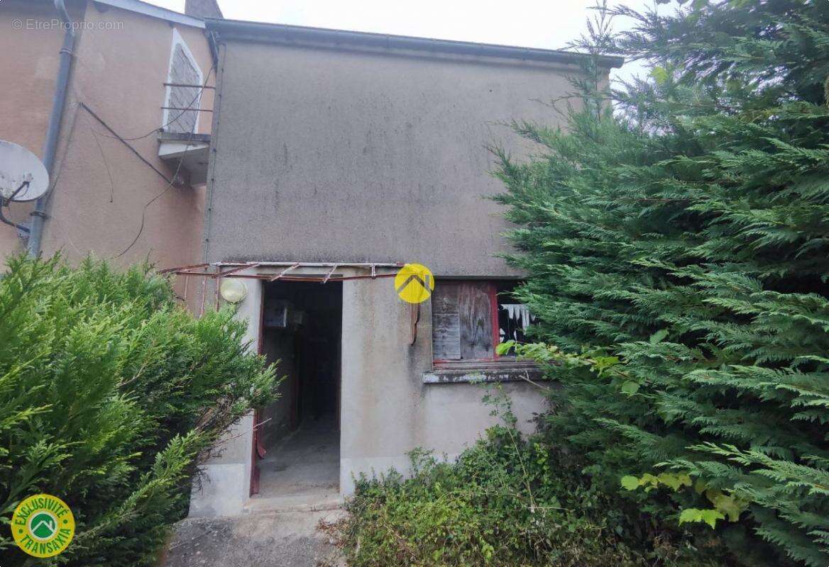 Maison à JOUET-SUR-L&#039;AUBOIS