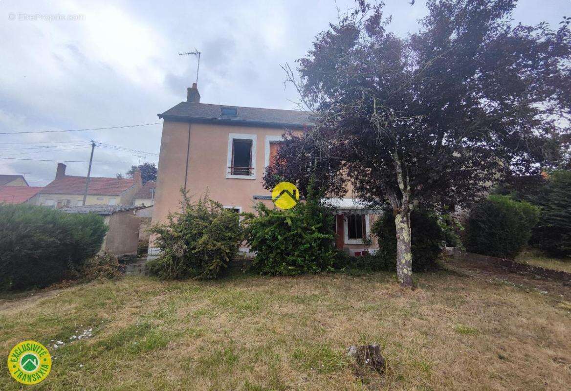 Maison à JOUET-SUR-L&#039;AUBOIS