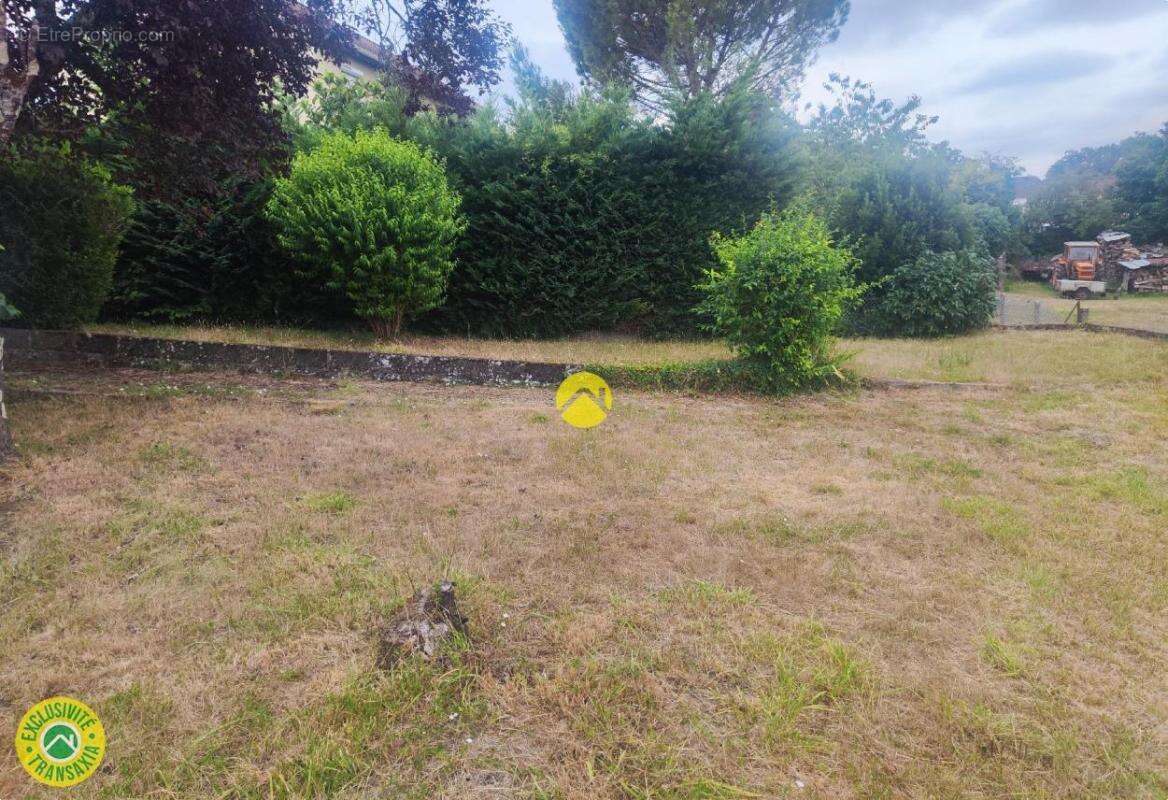 Maison à JOUET-SUR-L&#039;AUBOIS