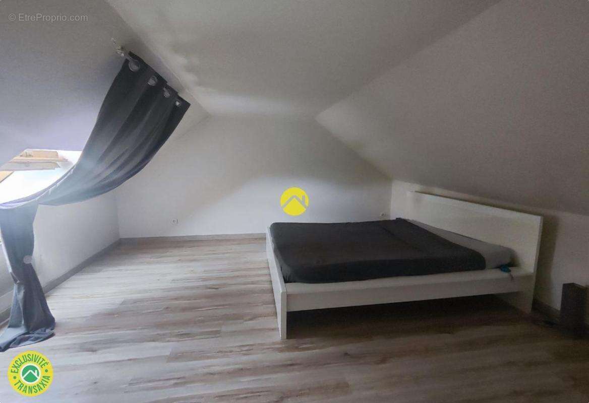 Maison à JOUET-SUR-L&#039;AUBOIS