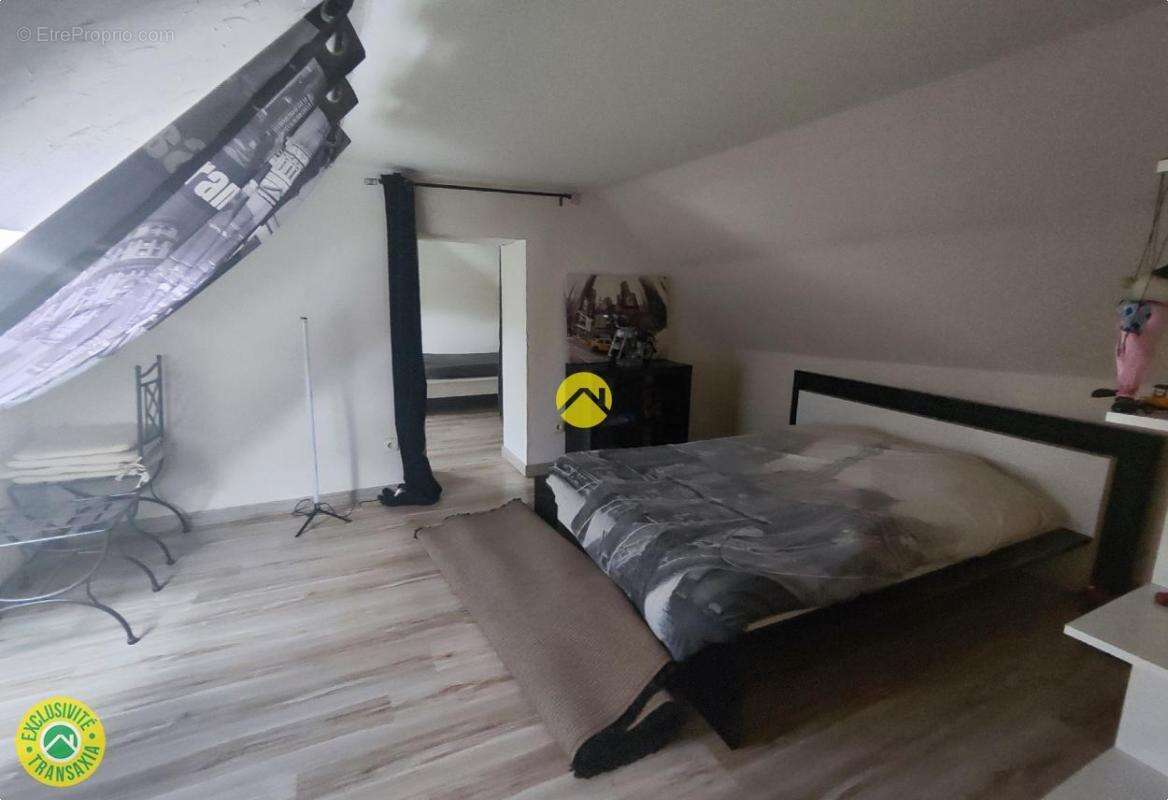 Maison à JOUET-SUR-L&#039;AUBOIS