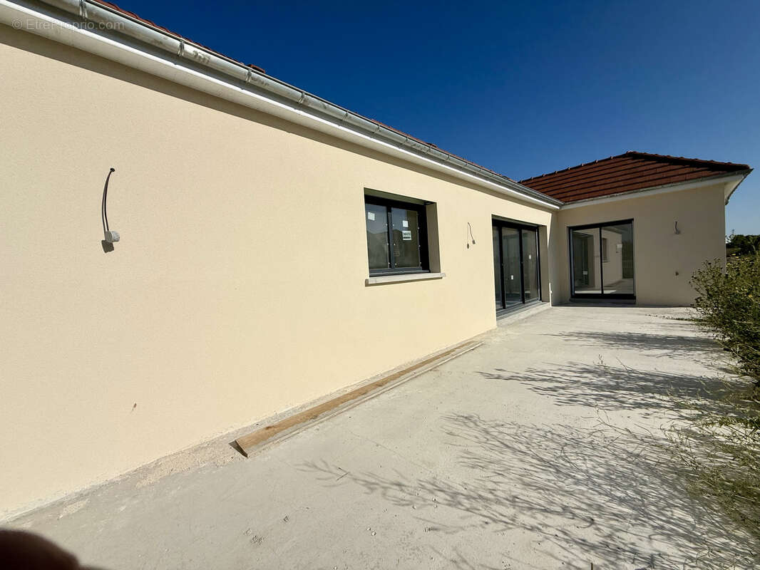 Maison à ROSIERES-PRES-TROYES