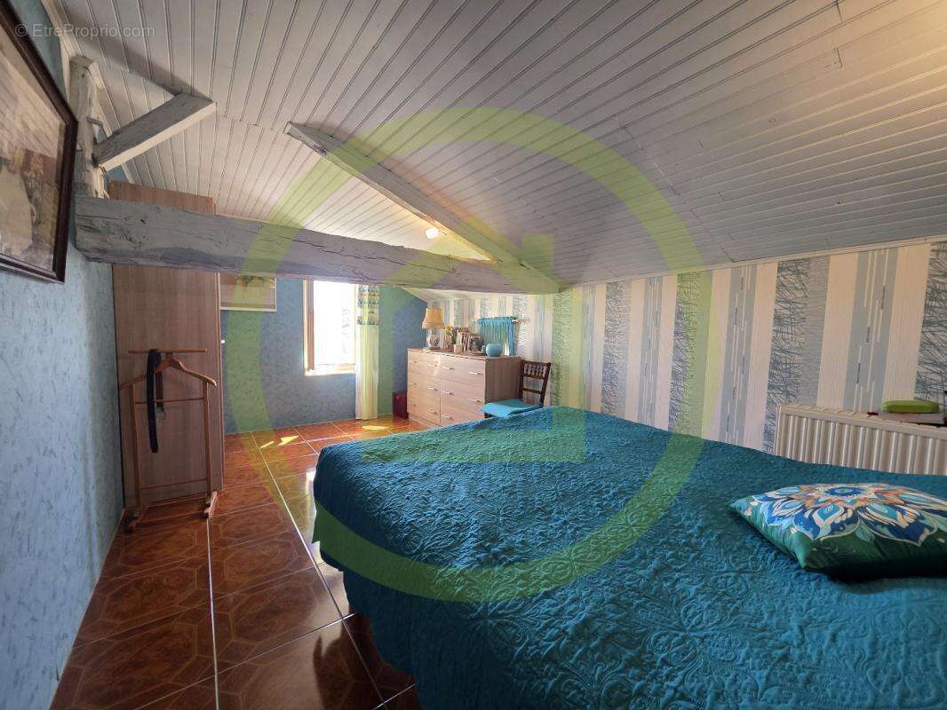 Maison à CELLEFROUIN