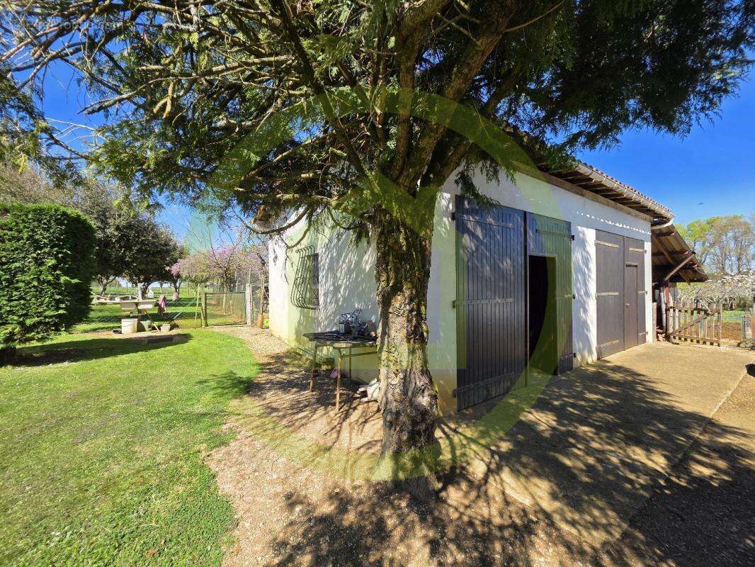 Maison à CELLEFROUIN