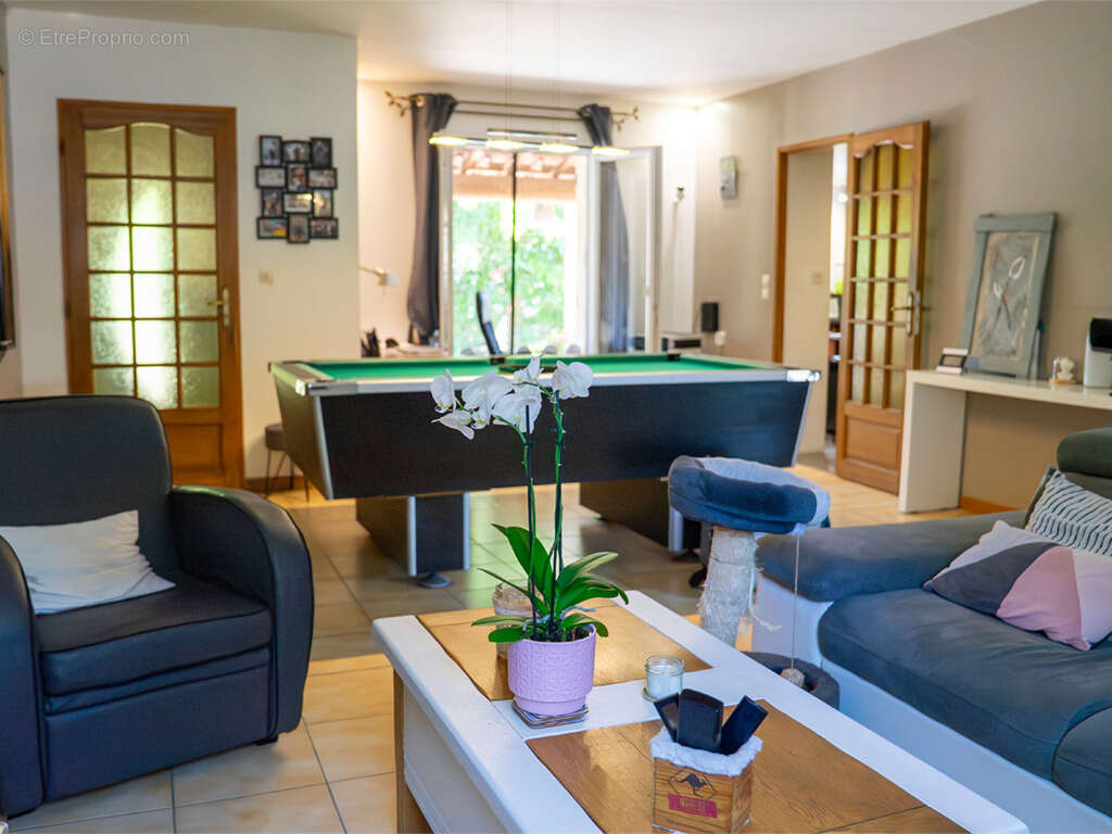 Maison à L&#039;ISLE-SUR-LA-SORGUE