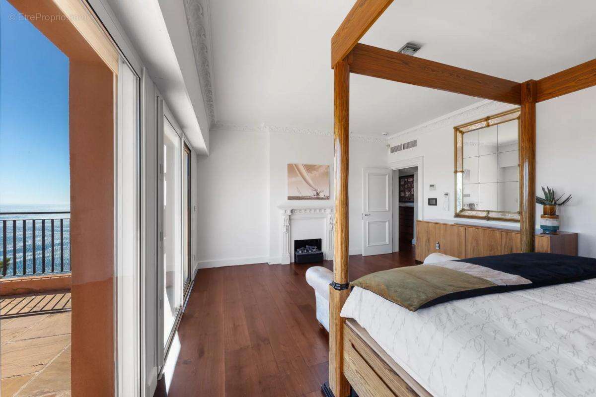 Maison à THEOULE-SUR-MER