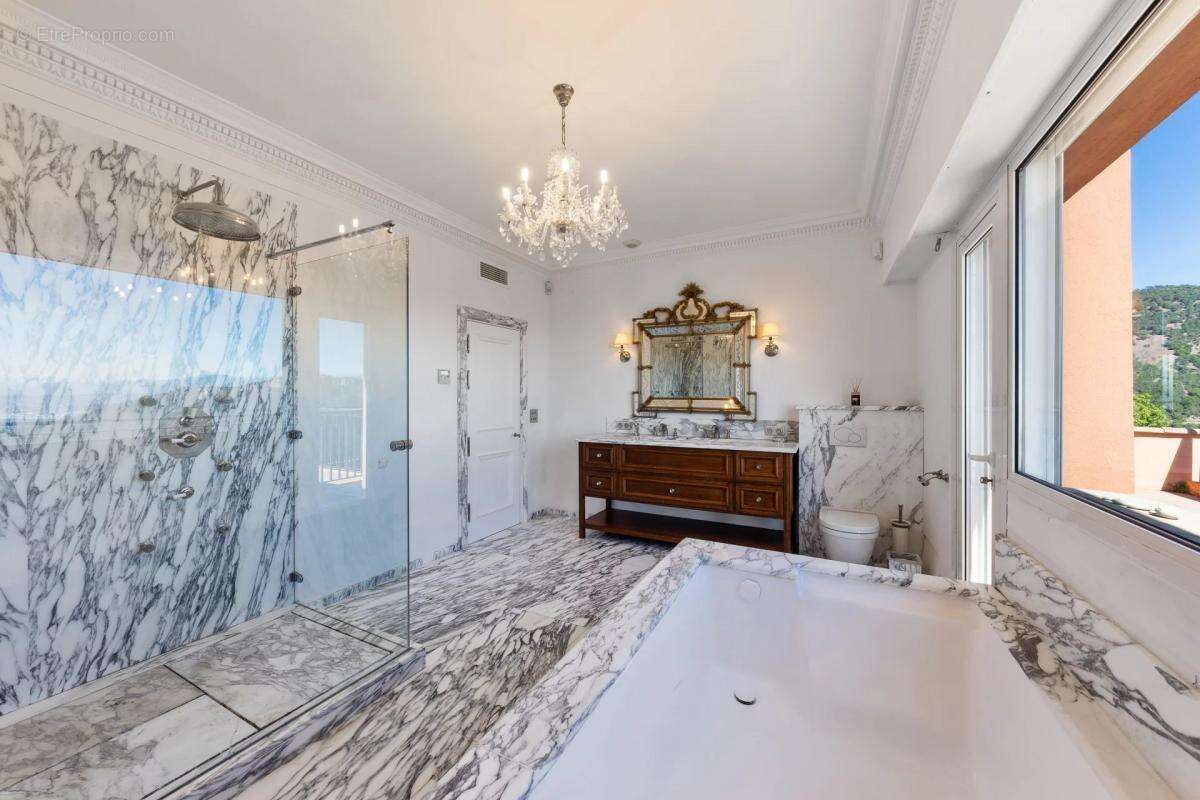 Maison à THEOULE-SUR-MER