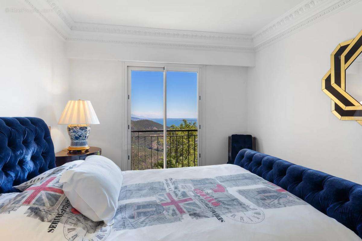 Maison à THEOULE-SUR-MER