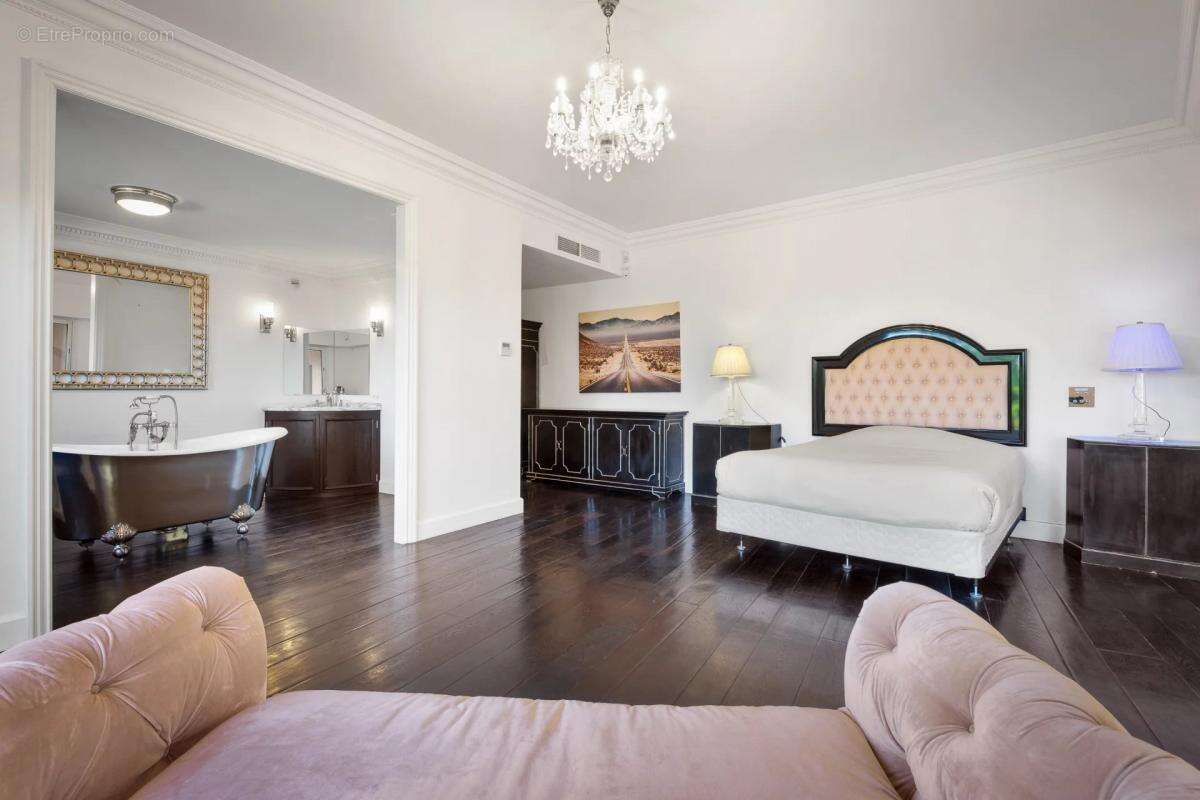 Maison à THEOULE-SUR-MER