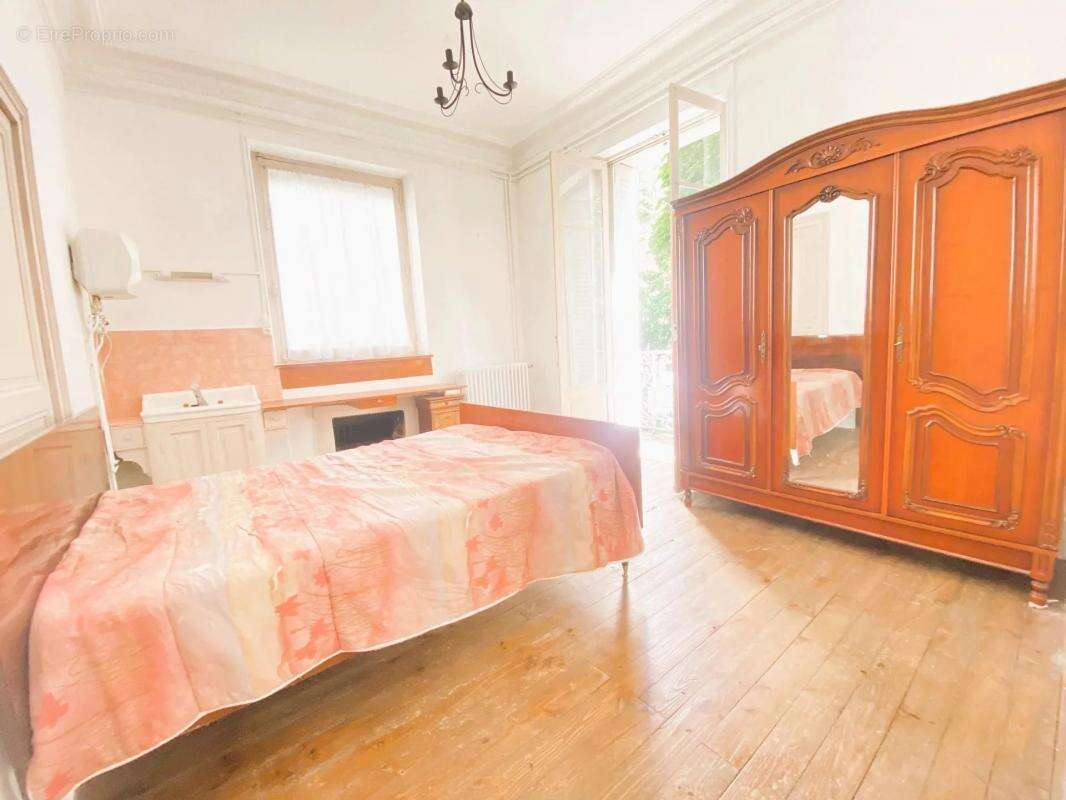 Appartement à VICHY