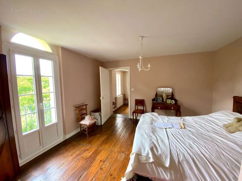 Maison à SAINT-PIERRE-DU-MONT