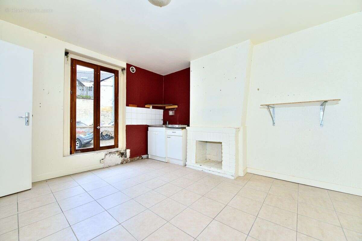 Commerce à MAGNY-EN-VEXIN