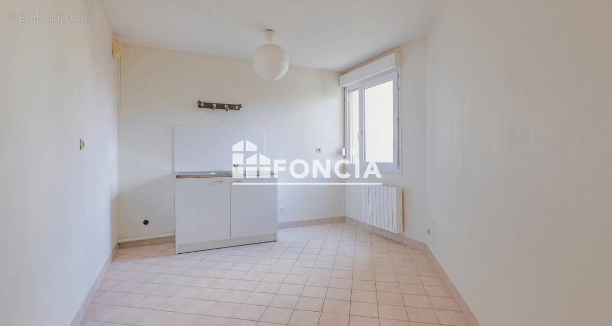 Appartement à LYON-8E