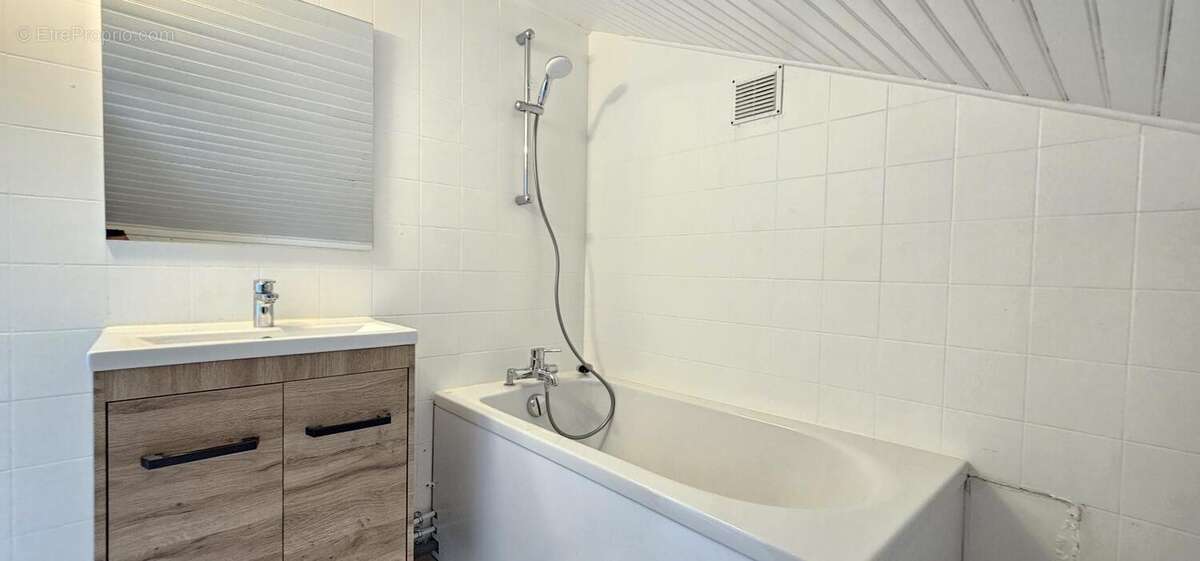 Appartement à COISE