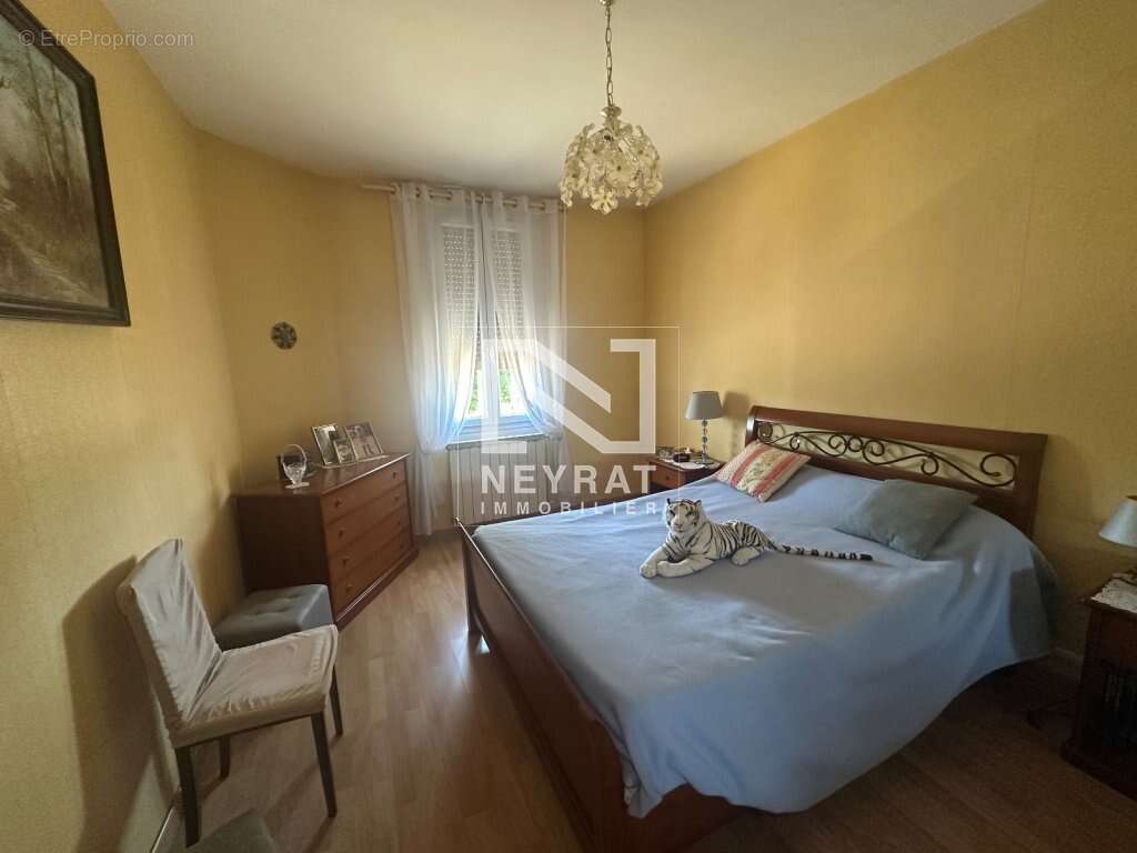 Appartement à PARAY-LE-MONIAL