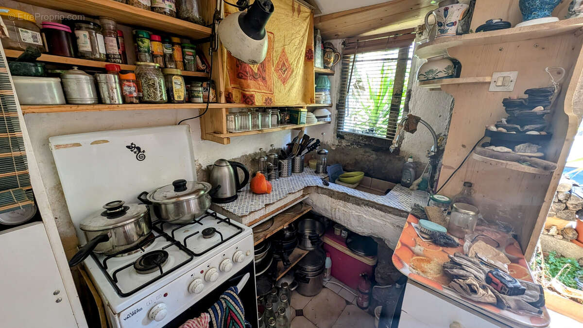 Maison à MONTESQUIEU-DES-ALBERES