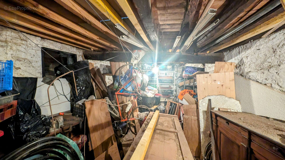 Maison à MONTESQUIEU-DES-ALBERES