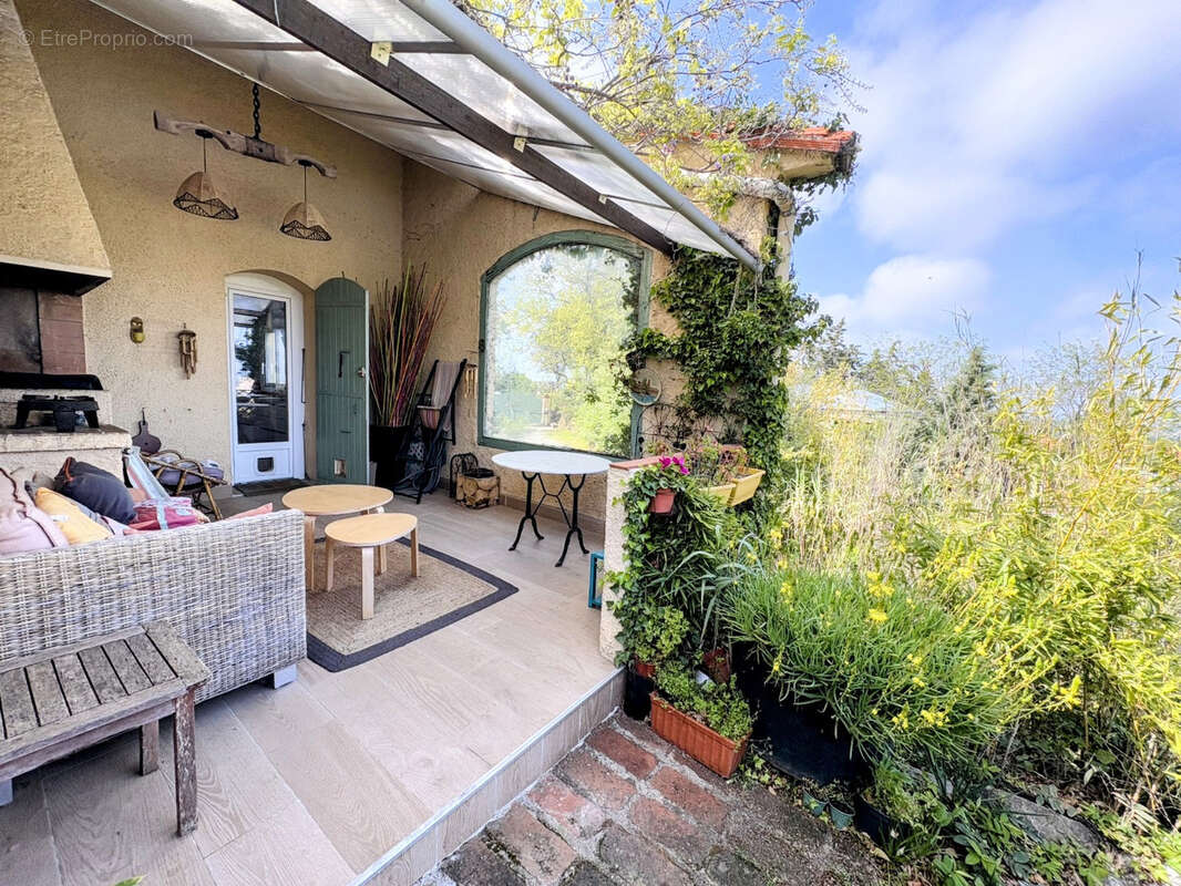 Maison à VILLELONGUE-DELS-MONTS