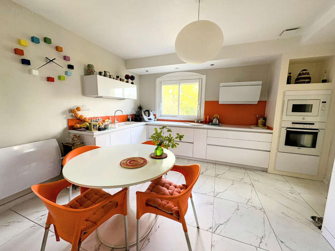 Maison à VILLELONGUE-DELS-MONTS