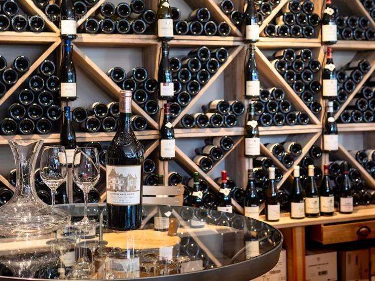 Commerce à MANDELIEU-LA-NAPOULE