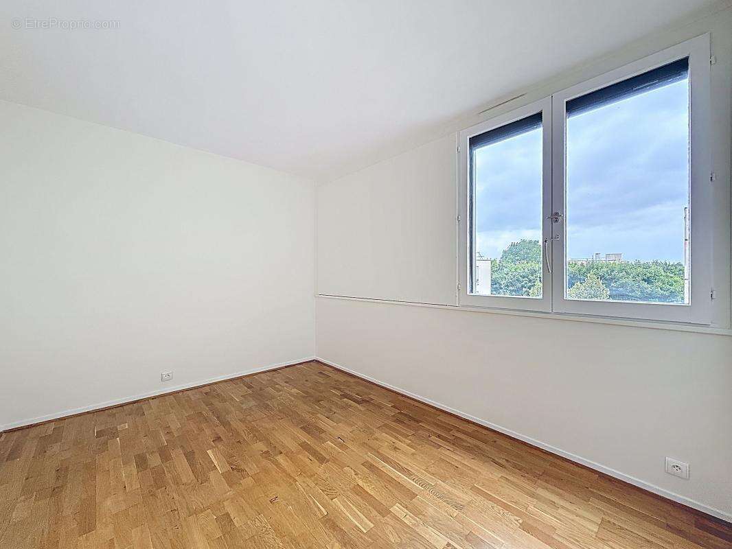 Appartement à MONTIGNY-LE-BRETONNEUX