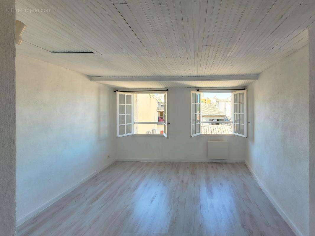 Maison à VINON-SUR-VERDON